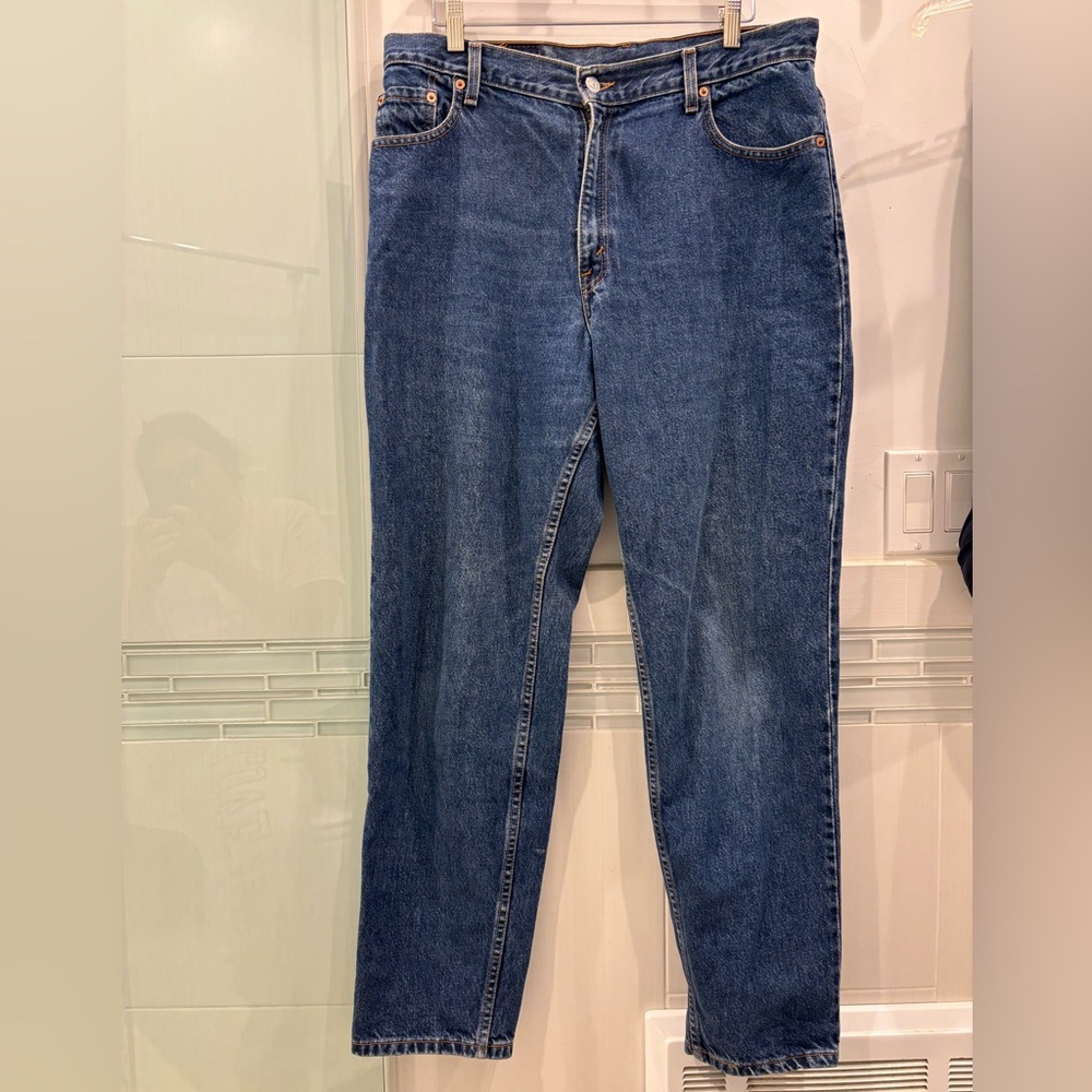 LEVI 550s Relaxed fit Tapered leg